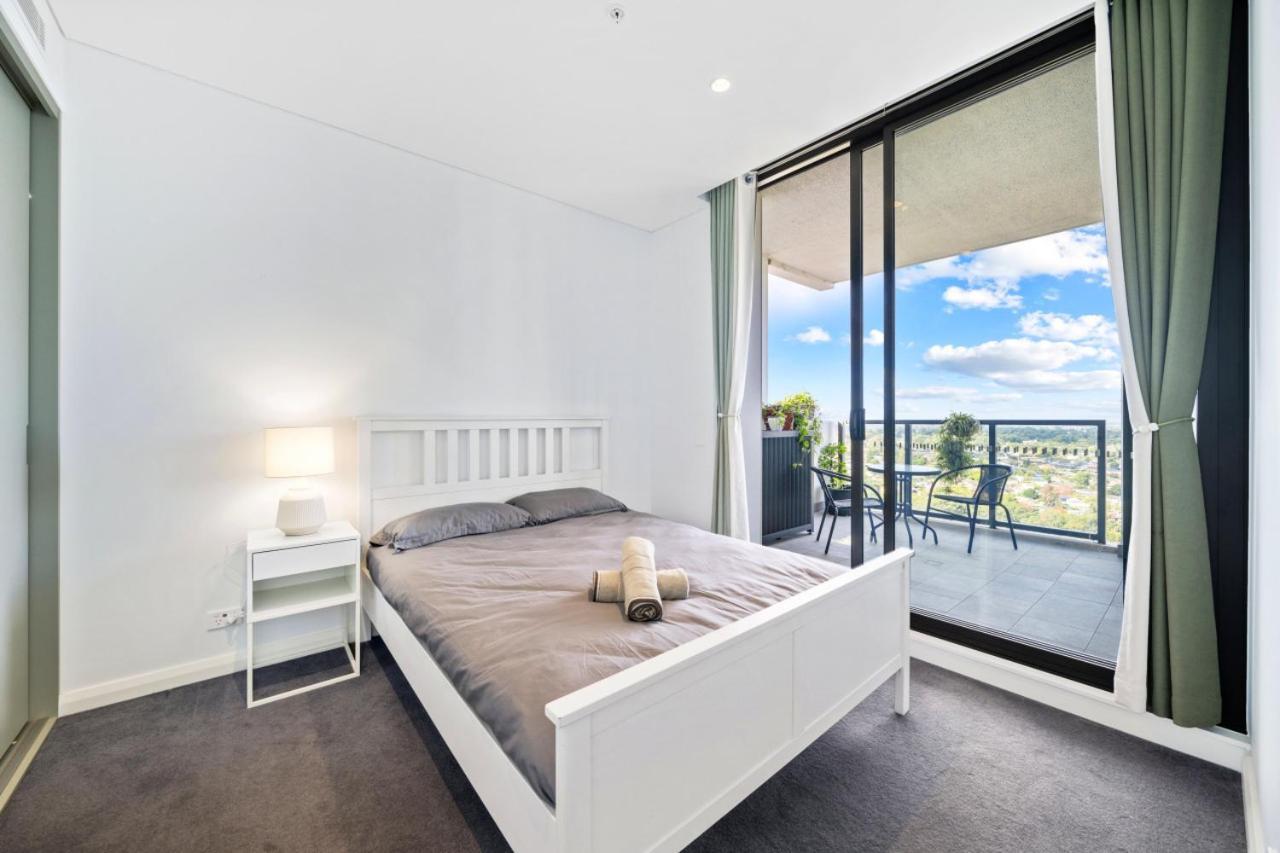 High Level Urban Retreat In Macquarie Park * Sydney